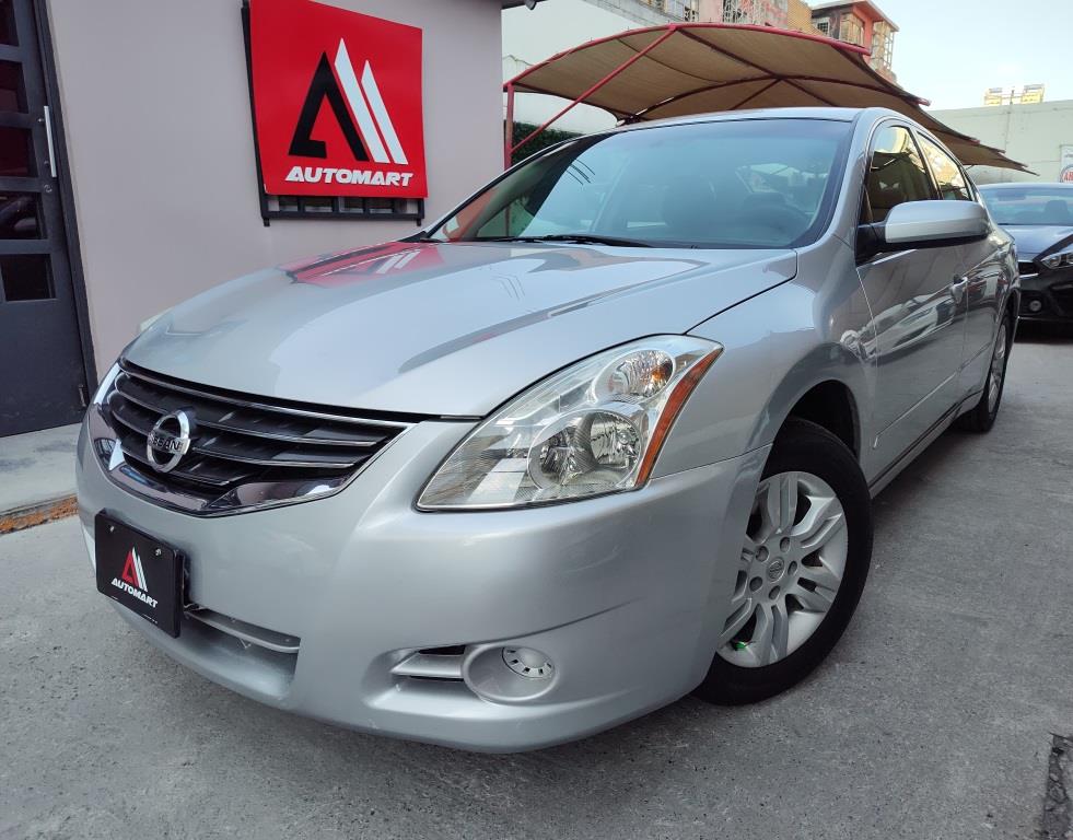 Nissan Altima 2011
