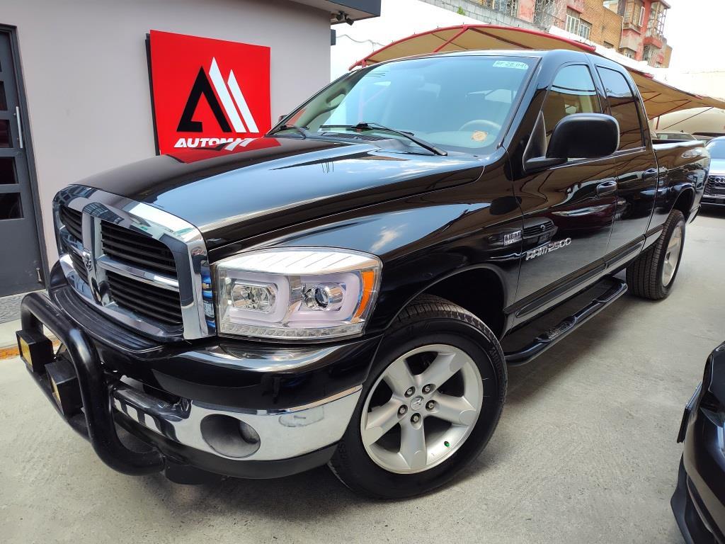 RAM 2500 SLT Doble Cabina 5.7L 2006