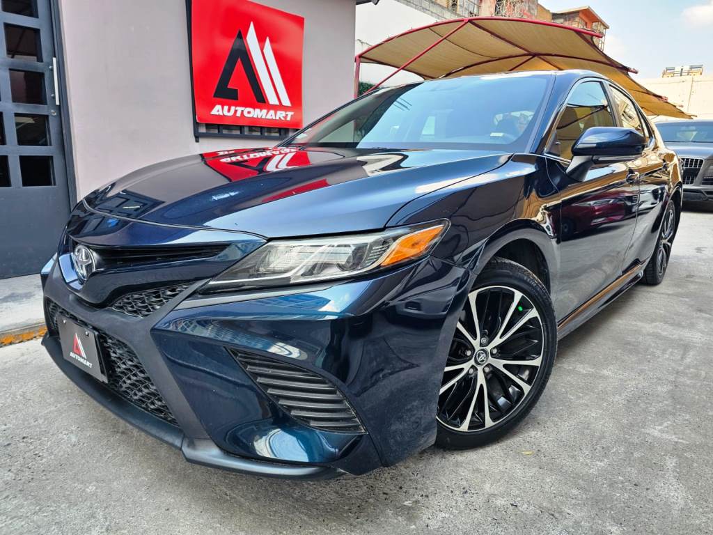Toyota Camry 2020