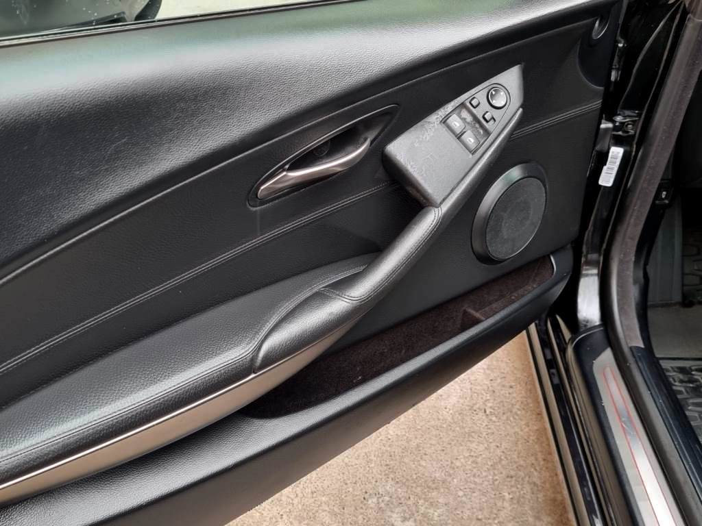 
BMW 650i Coupe 4.8L 2006 full									