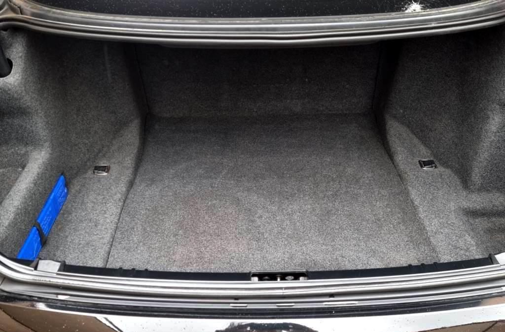 
BMW 650i Coupe 4.8L 2006 full									