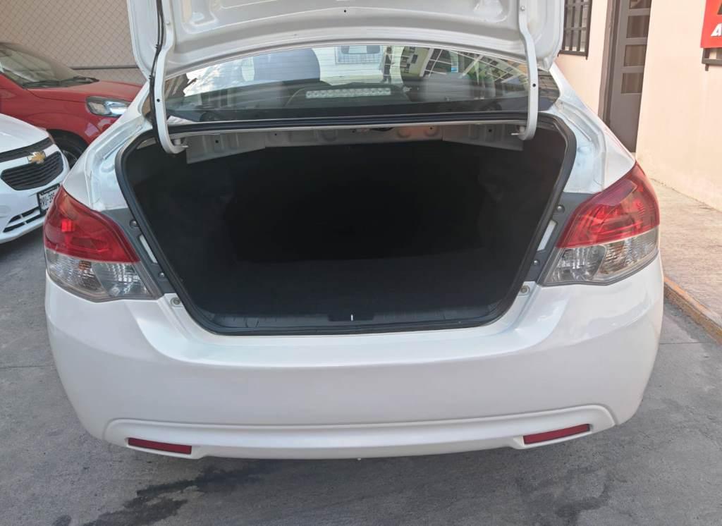 
Dodge Attitude SXT Aut 2016 full									