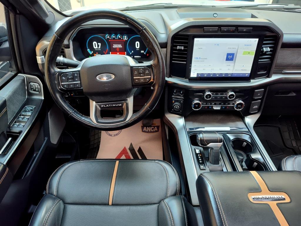 
Ford Lobo PLATINUM DOBLE CABINA 4×4 2023 full									