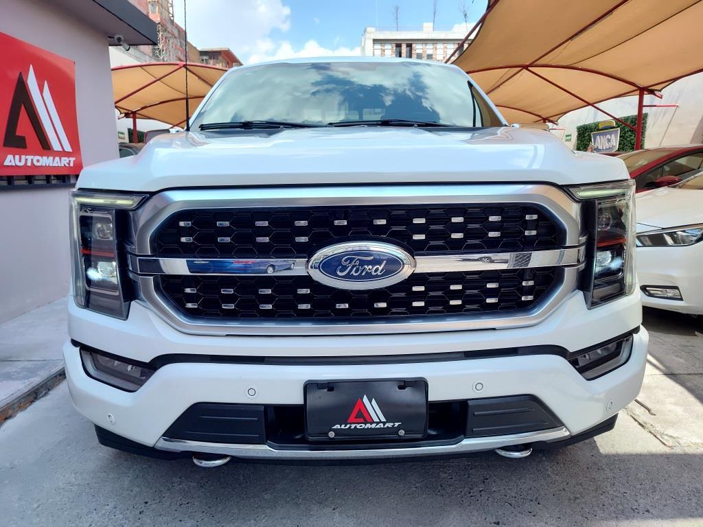 
Ford Lobo PLATINUM DOBLE CABINA 4×4 2023 full									