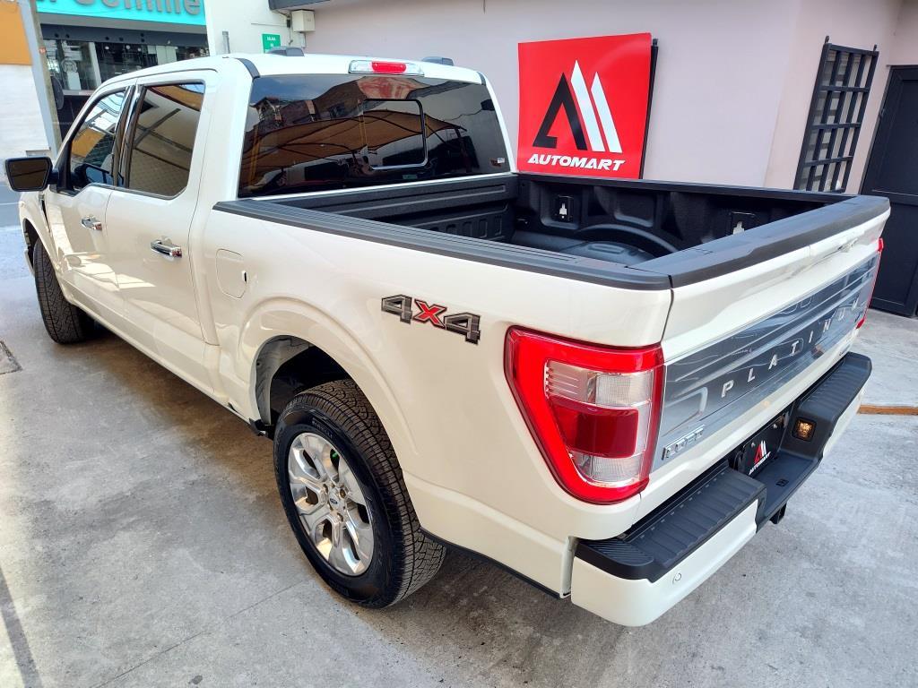 
Ford Lobo PLATINUM DOBLE CABINA 4×4 2023 full									