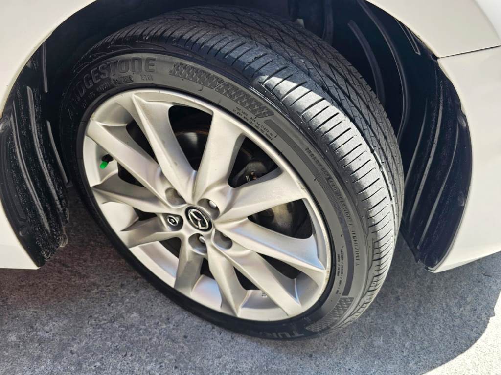 
Mazda 3 S-GRAND TOURING 2018 full									