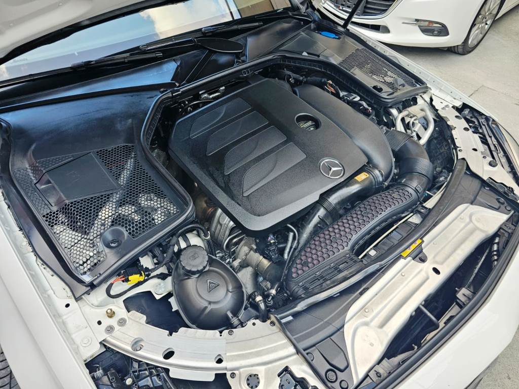 
Mercedes Benz Clase C C300 SPOPT COUPE 2020 full									