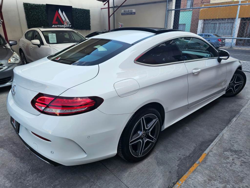 
Mercedes Benz Clase C C300 SPOPT COUPE 2020 full									
