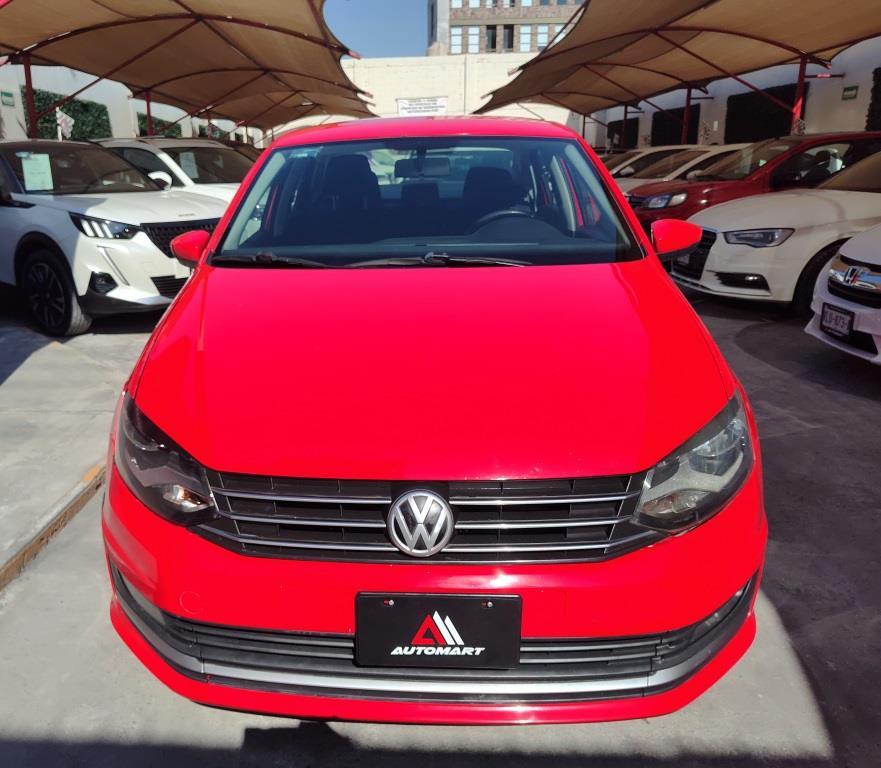 
Volkswagen VENTO HIGHLINE Aut 2017 full									