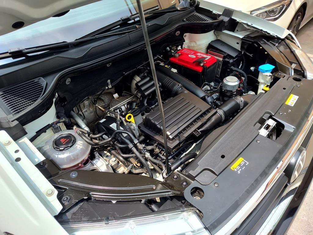 
Volkswagen Taos COMFORTLINE 2022 full									