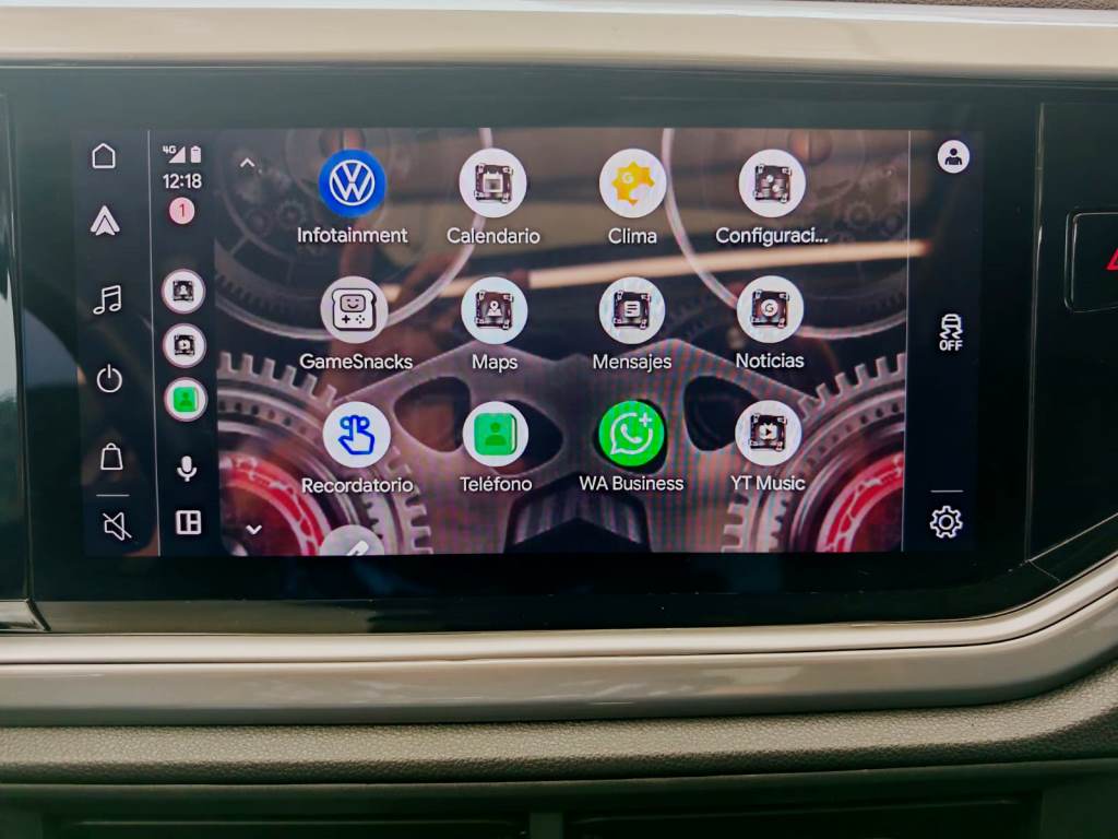 
Volkswagen Virtus HIGHLINE 2023 full									