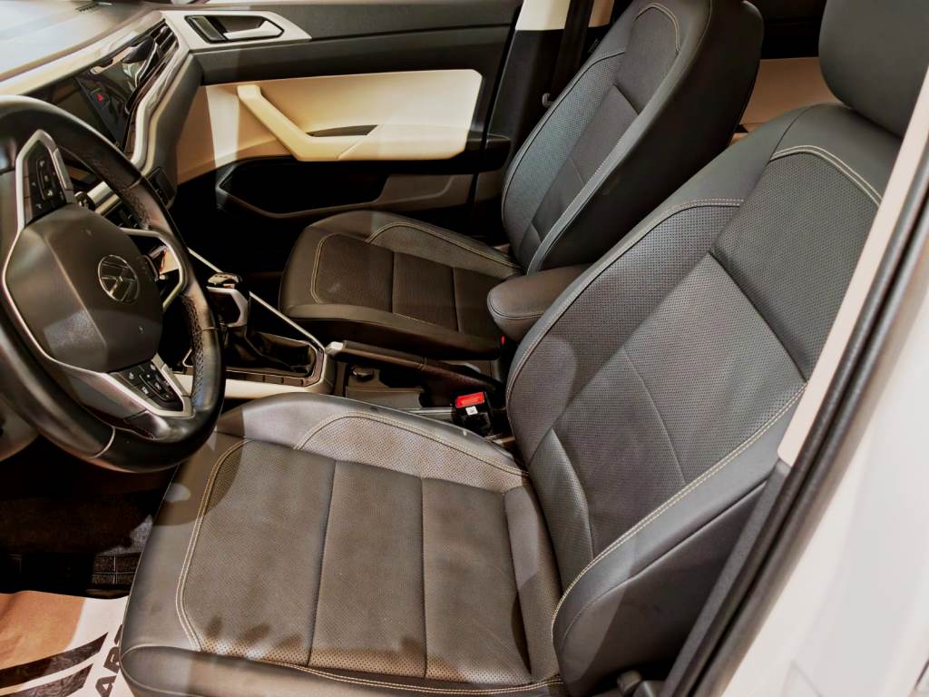 
Volkswagen Virtus HIGHLINE 2023 full									