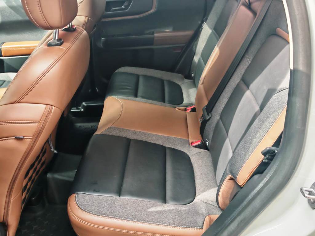 
BRONCO SPORT OUTERBANKS 2023 GRIS full									