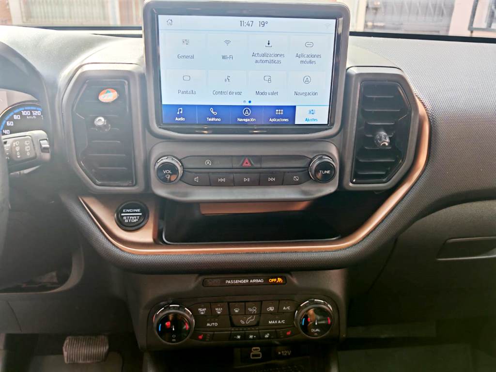 
BRONCO SPORT OUTERBANKS 2023 GRIS full									