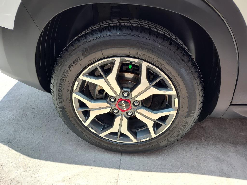 
KIA SELTOS GT-LINE 2023 full									