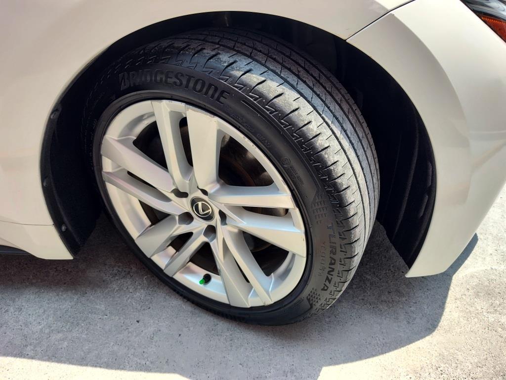 
LEXUS IS300 2023 full									
