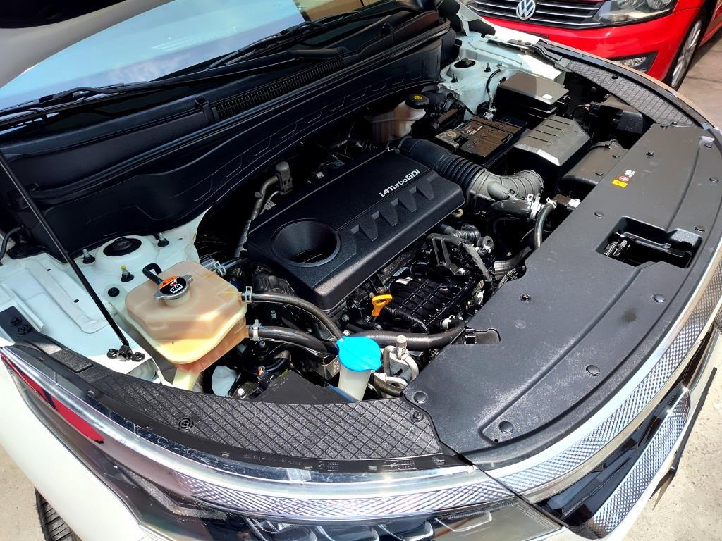 
KIA SELTOS GT-LINE 2023 full									