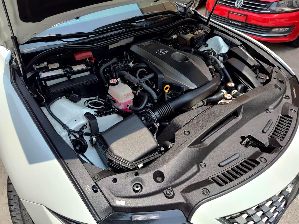 
LEXUS IS300 2023 full									