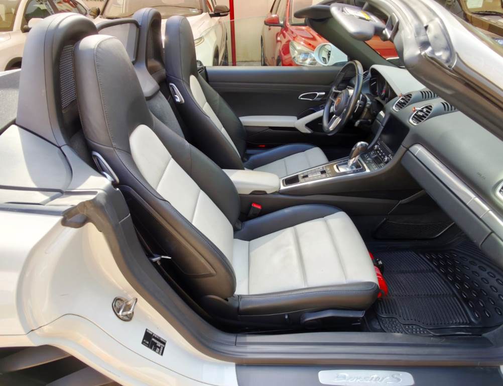 
PORSCHE 718 BOXTER S 2017 full									