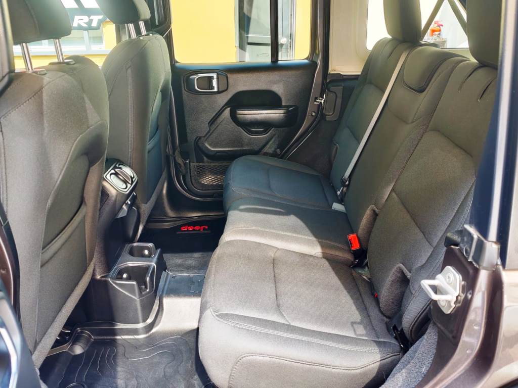 
JEEP WRANGLER UNLIMITED SPORT 2021 full									