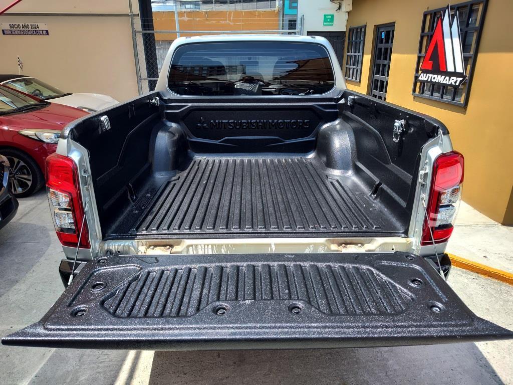 
L200 GLS 4×4 DIESEL 2024 full									