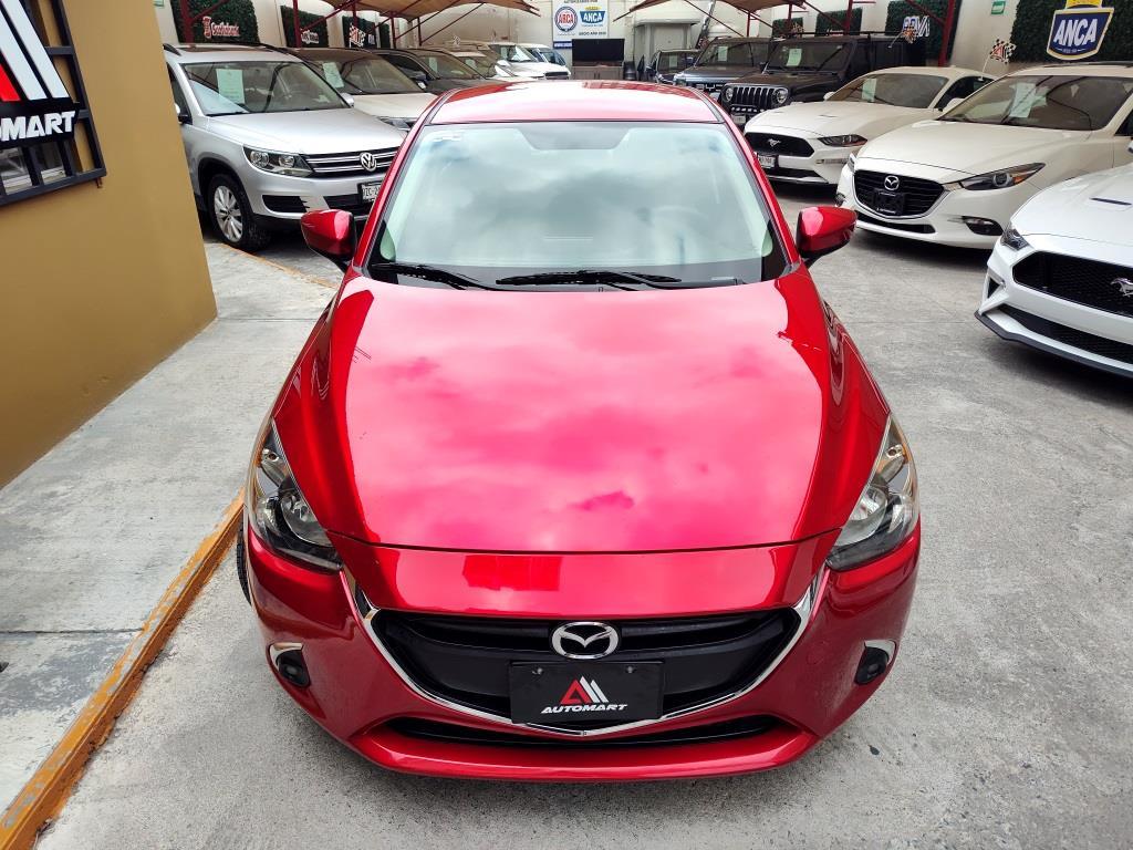 
MAZDA 2 ROJO full									