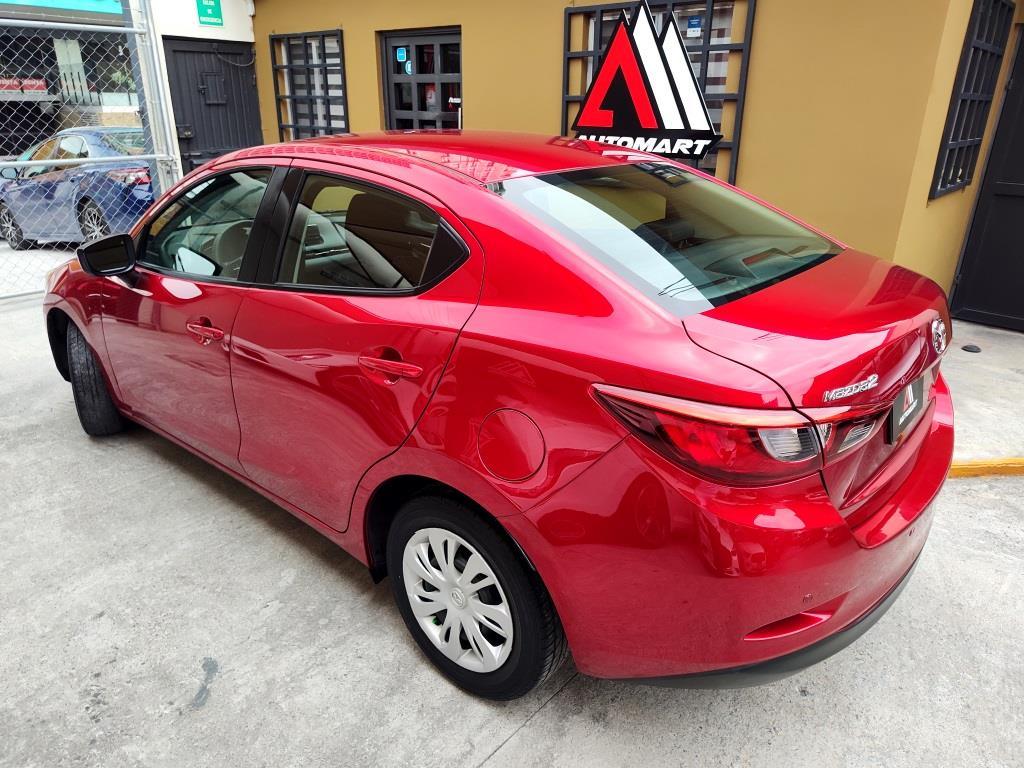 
MAZDA 2 ROJO full									