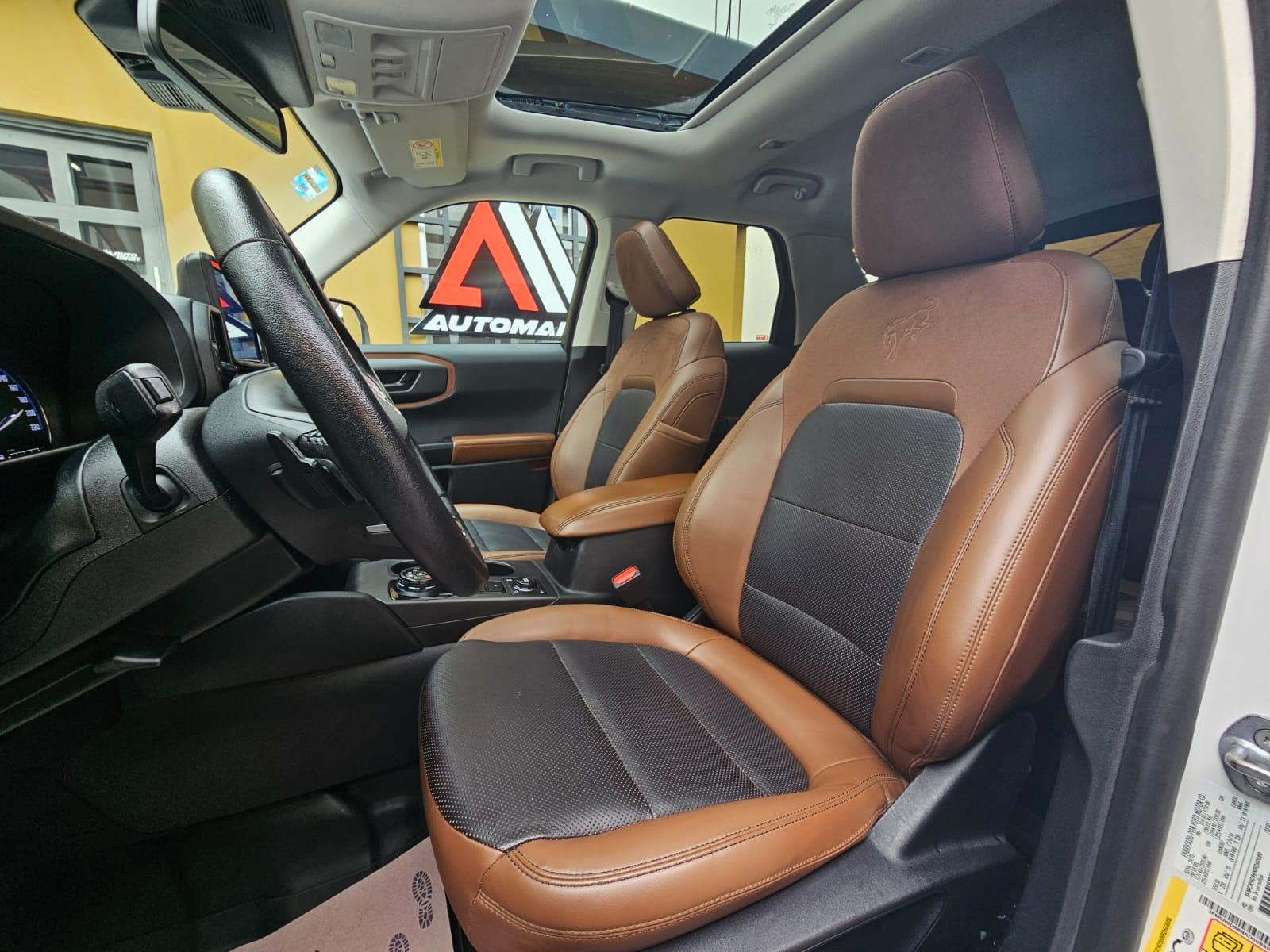 
FORD BRONCO BLANCA SPORT BADLANDS full									